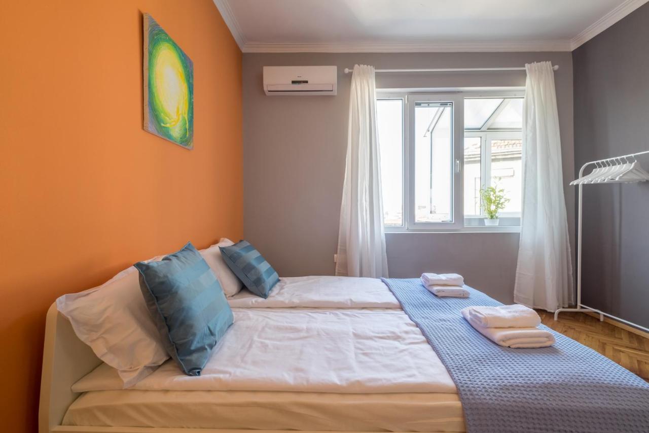 Artistic & Spacious 2Bd Central Apt By Flat Mаnager โซเฟีย ภายนอก รูปภาพ