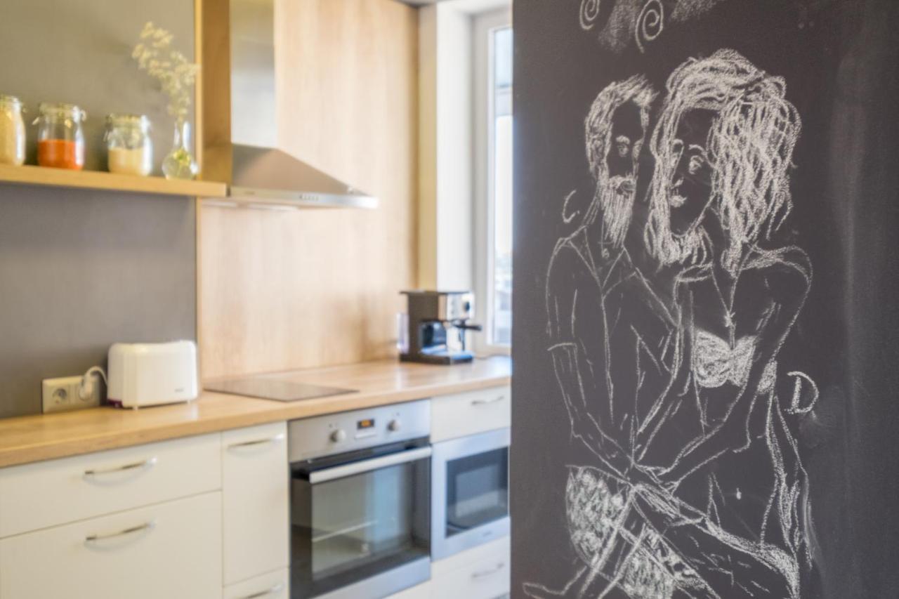 Artistic & Spacious 2Bd Central Apt By Flat Mаnager โซเฟีย ภายนอก รูปภาพ