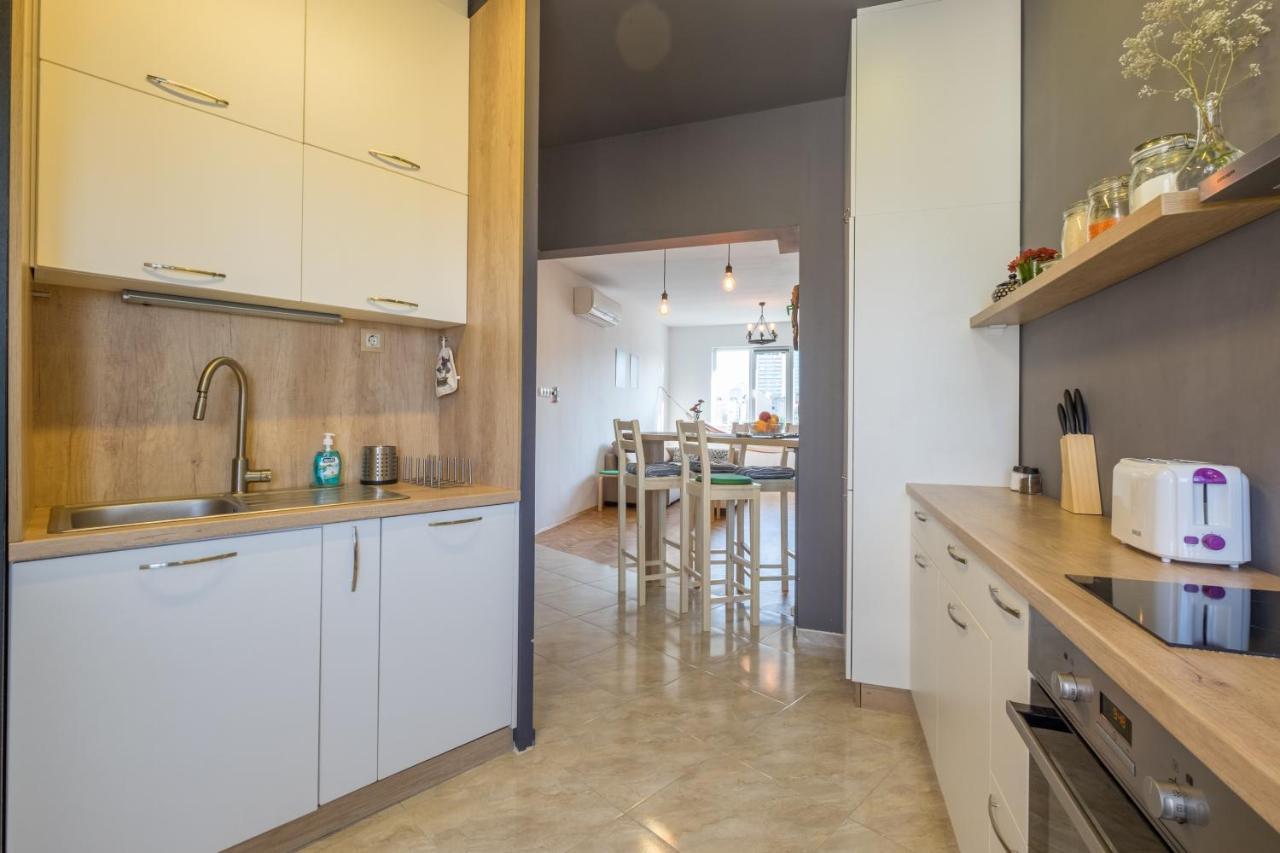 Artistic & Spacious 2Bd Central Apt By Flat Mаnager โซเฟีย ภายนอก รูปภาพ