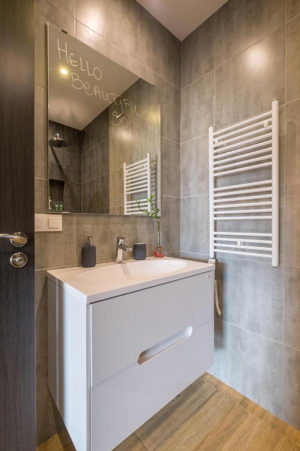 Artistic & Spacious 2Bd Central Apt By Flat Mаnager โซเฟีย ภายนอก รูปภาพ