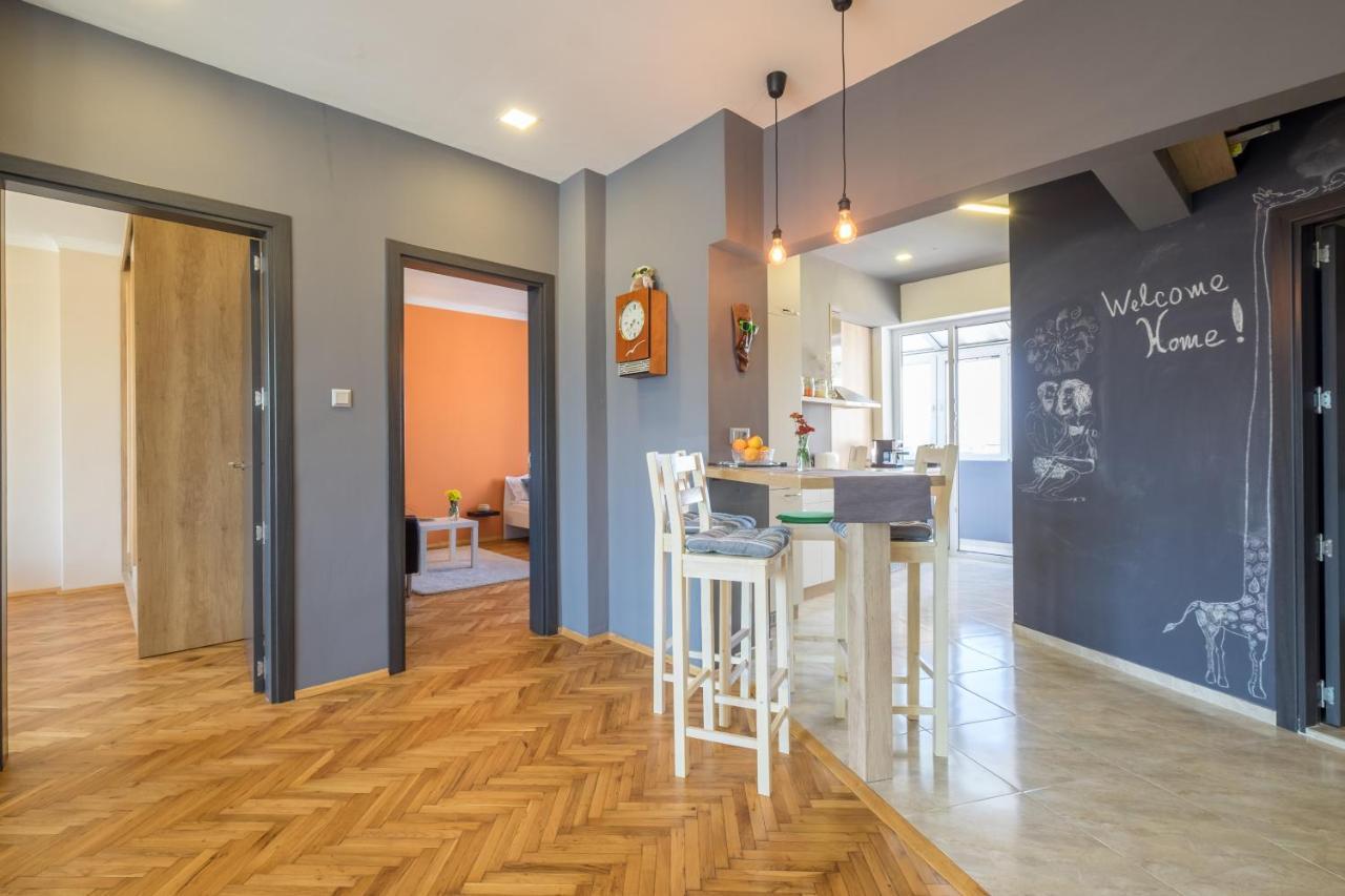 Artistic & Spacious 2Bd Central Apt By Flat Mаnager โซเฟีย ภายนอก รูปภาพ